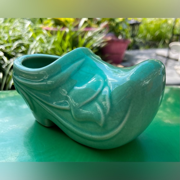 VINTAGE RETRO PLANTER  shaped like a DUTCH SHOE - 1940s-50s - Picture 1 of 10
